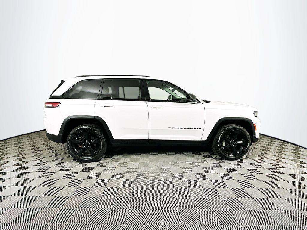 used 2023 Jeep Grand Cherokee car, priced at $35,500