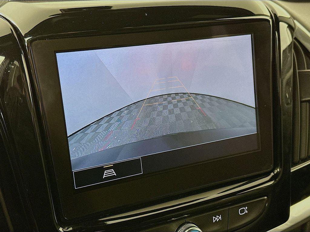 used 2023 Chevrolet Traverse car, priced at $27,774