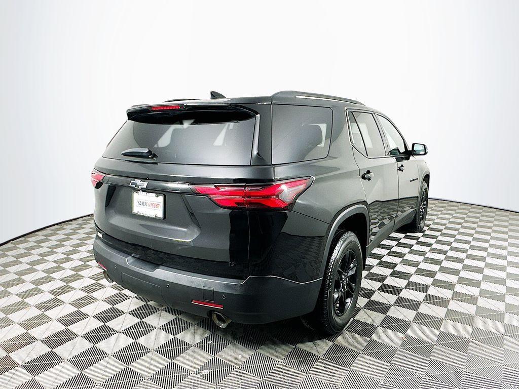used 2023 Chevrolet Traverse car, priced at $27,774
