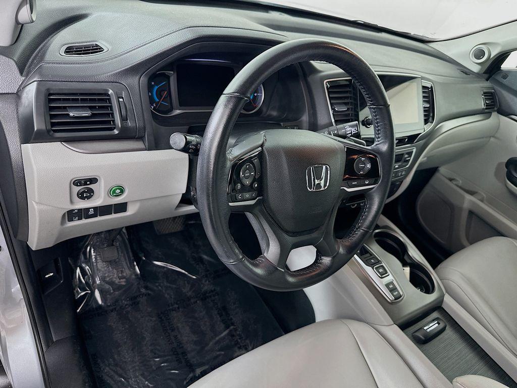 used 2022 Honda Pilot car, priced at $31,499