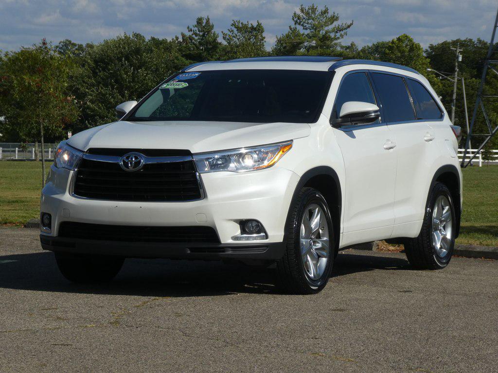 used 2016 Toyota Highlander car, priced at $22,900