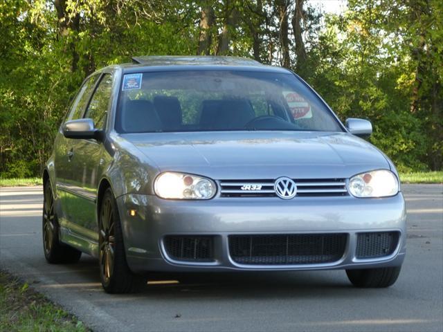 used 2004 Volkswagen R32 car, priced at $20,900