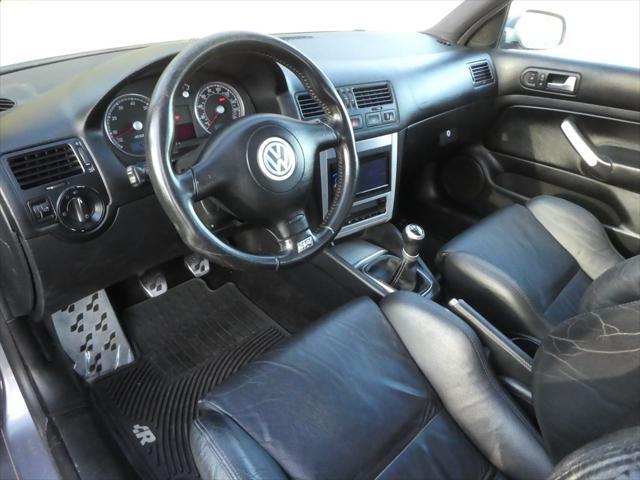 used 2004 Volkswagen R32 car, priced at $20,900