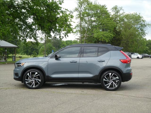 used 2021 Volvo XC40 car, priced at $22,900