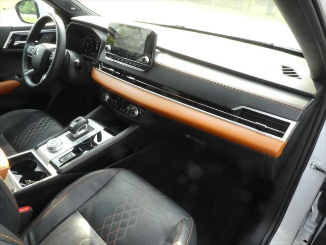 used 2022 Mitsubishi Outlander car, priced at $21,900