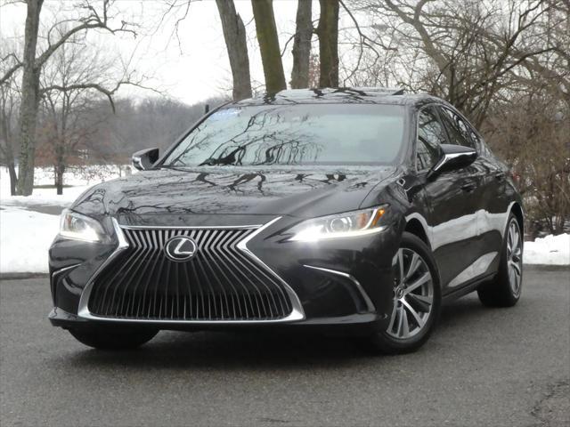 used 2020 Lexus ES 350 car, priced at $31,900