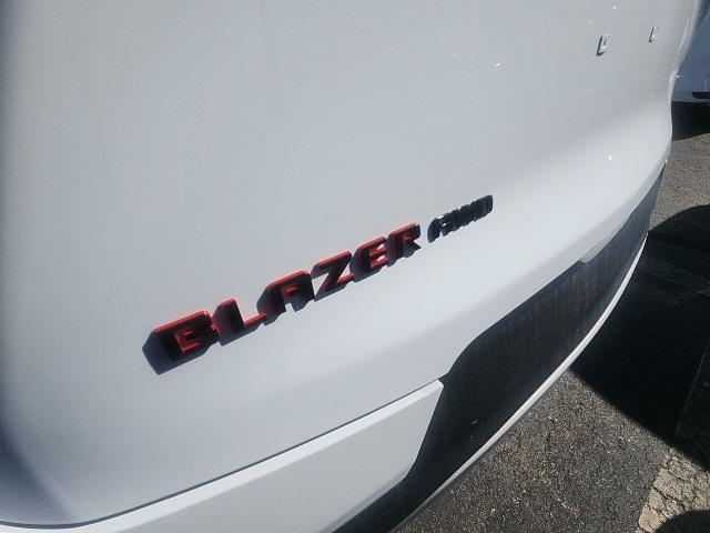 new 2024 Chevrolet Blazer car, priced at $40,291