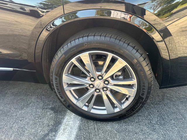 used 2025 Cadillac XT6 car, priced at $47,500