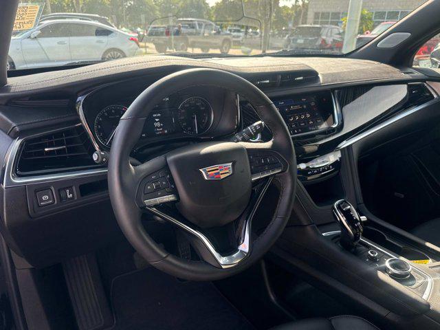 used 2025 Cadillac XT6 car, priced at $47,500