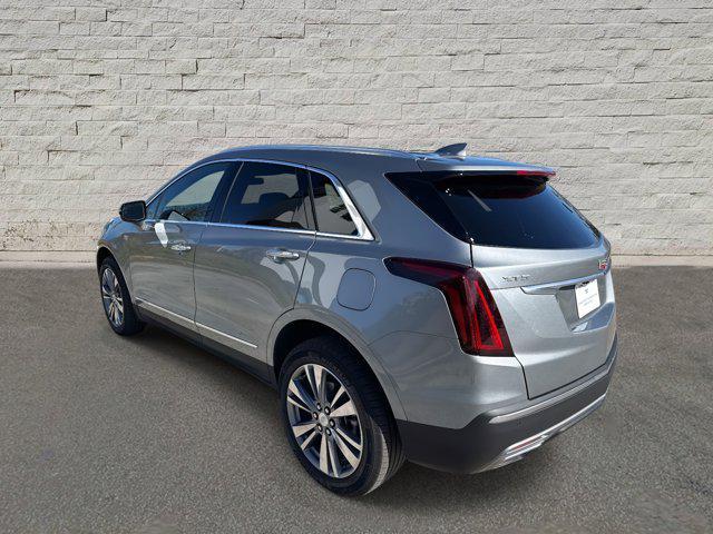 used 2025 Cadillac XT5 car, priced at $39,990