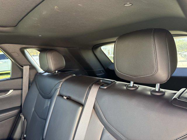 used 2025 Cadillac XT5 car, priced at $39,990