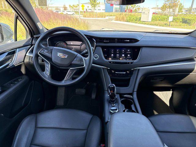 used 2025 Cadillac XT5 car, priced at $39,990