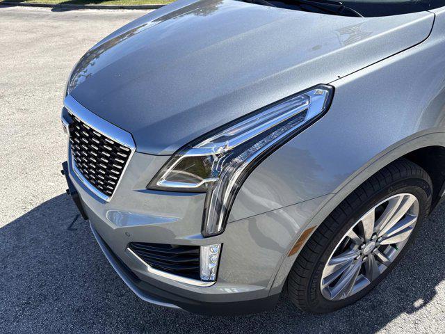 used 2025 Cadillac XT5 car, priced at $39,990
