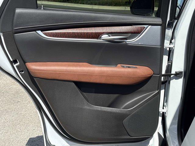 new 2025 Cadillac XT5 car, priced at $68,280