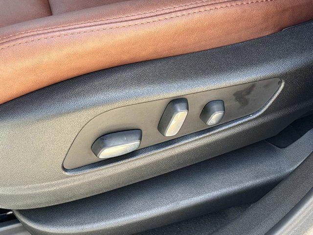 new 2025 Cadillac XT5 car, priced at $68,280