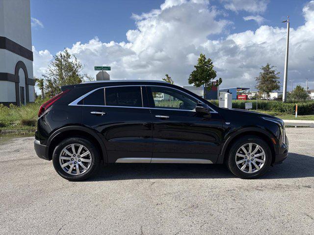 used 2022 Cadillac XT4 car, priced at $31,995