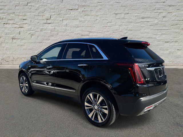 used 2025 Cadillac XT5 car, priced at $43,900