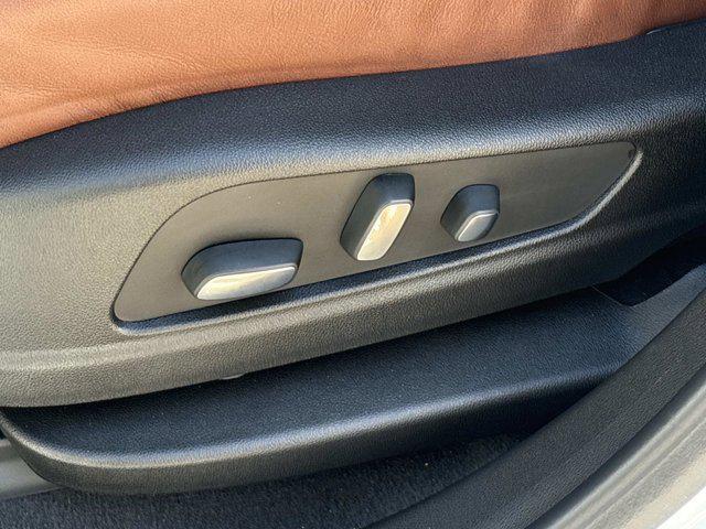 new 2025 Cadillac XT5 car, priced at $68,280