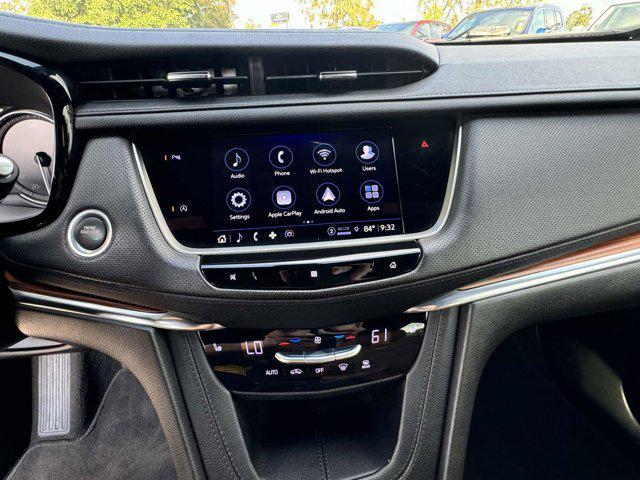 used 2021 Cadillac XT5 car, priced at $28,900