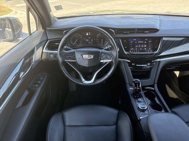 used 2025 Cadillac XT6 car, priced at $42,900