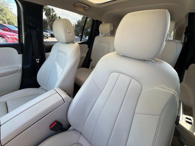 used 2021 Mercedes-Benz GLB 250 car, priced at $30,164