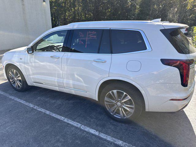 used 2022 Cadillac XT6 car, priced at $34,995