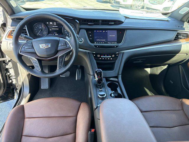new 2025 Cadillac XT5 car, priced at $67,680