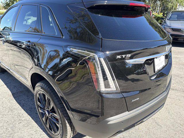 new 2025 Cadillac XT5 car, priced at $67,680