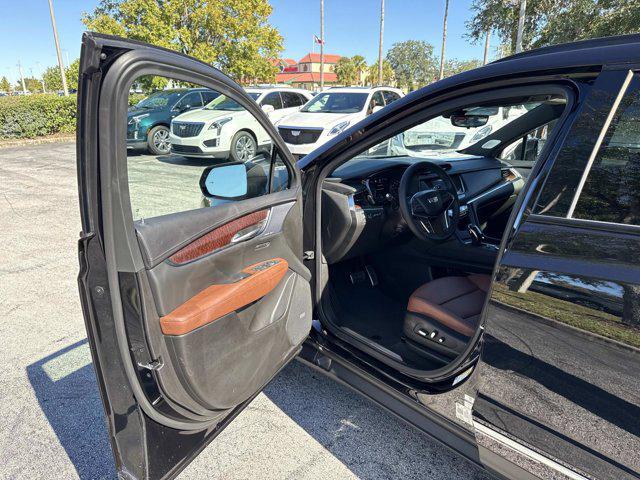new 2025 Cadillac XT5 car, priced at $67,680