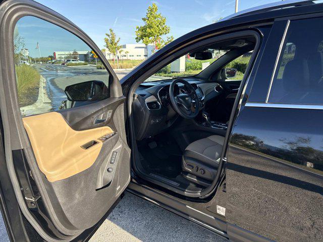 used 2023 Chevrolet Equinox car, priced at $26,900
