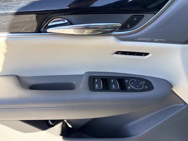 used 2025 Cadillac XT6 car, priced at $46,995