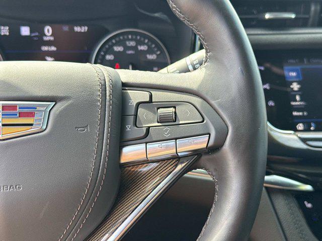 used 2025 Cadillac XT6 car, priced at $55,900