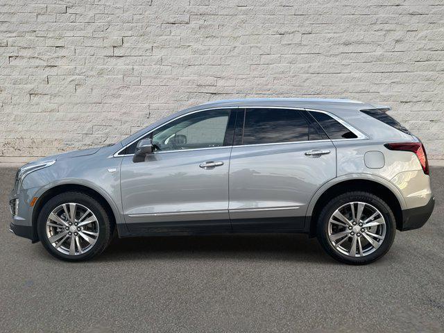 used 2025 Cadillac XT5 car, priced at $38,500