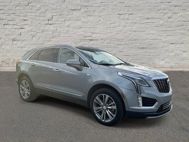 used 2025 Cadillac XT5 car, priced at $38,500