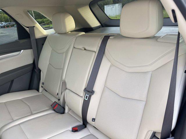 used 2025 Cadillac XT5 car, priced at $38,500