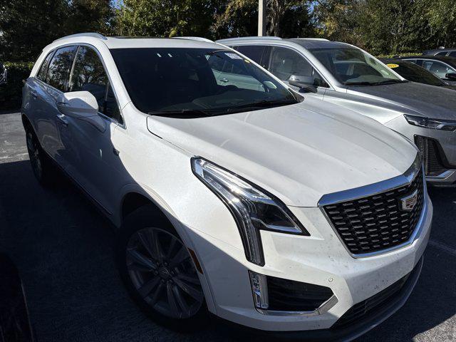 used 2025 Cadillac XT5 car, priced at $43,096