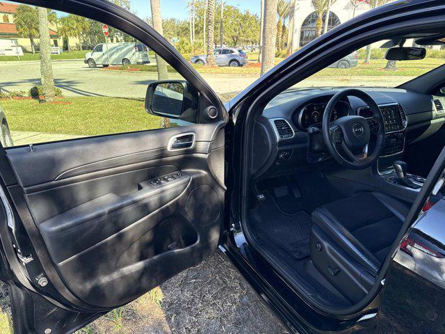 used 2021 Jeep Grand Cherokee car, priced at $29,990