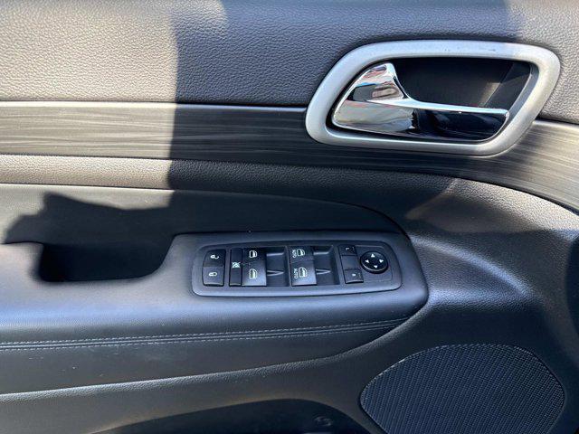 used 2021 Jeep Grand Cherokee car, priced at $29,990