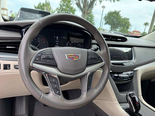 used 2021 Cadillac XT5 car, priced at $30,995
