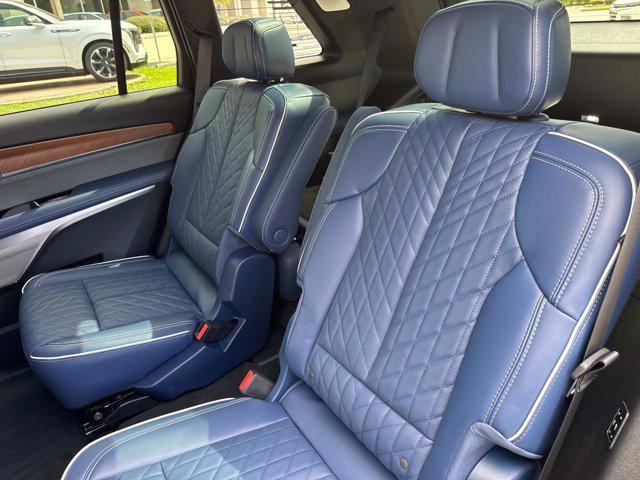 new 2026 Cadillac VISTIQ car, priced at $94,610