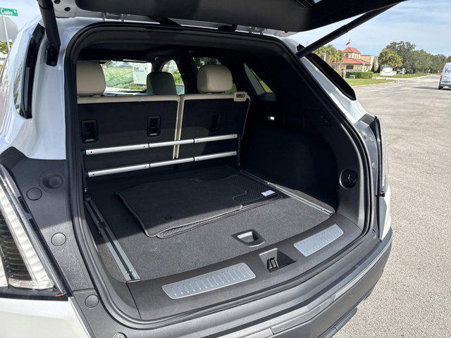 new 2025 Cadillac XT5 car, priced at $59,915