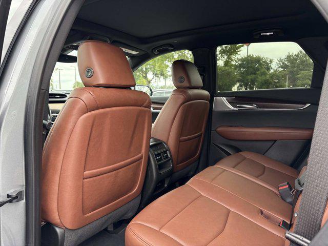 used 2024 Cadillac XT5 car, priced at $43,990