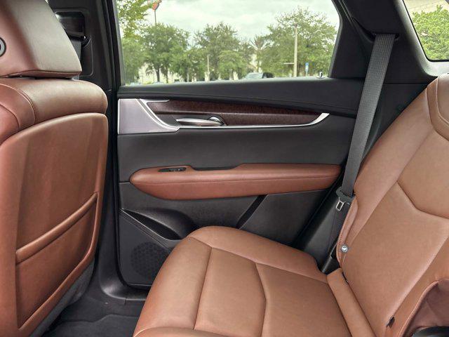 used 2024 Cadillac XT5 car, priced at $43,990