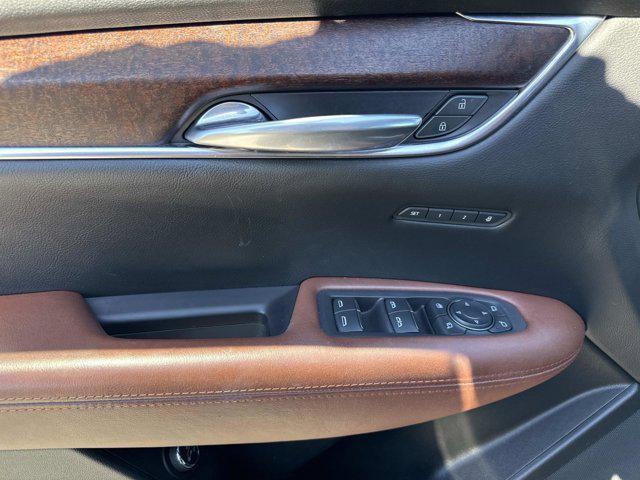 used 2021 Cadillac XT5 car, priced at $26,995