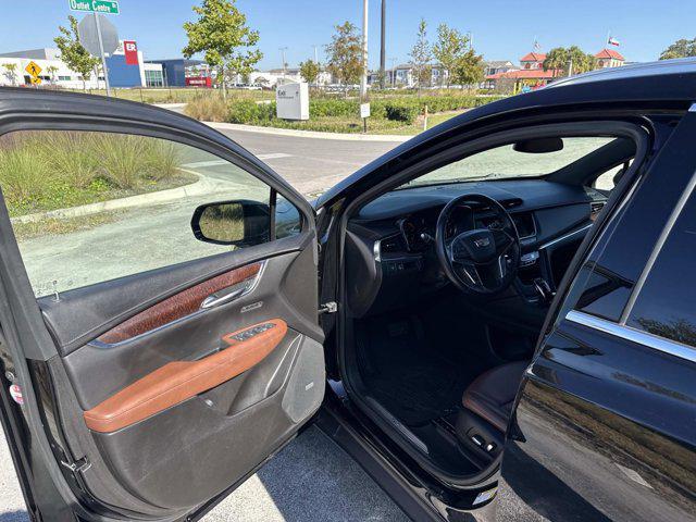 used 2021 Cadillac XT5 car, priced at $26,995