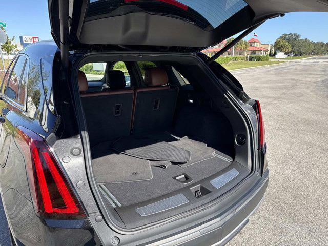 used 2021 Cadillac XT5 car, priced at $26,995