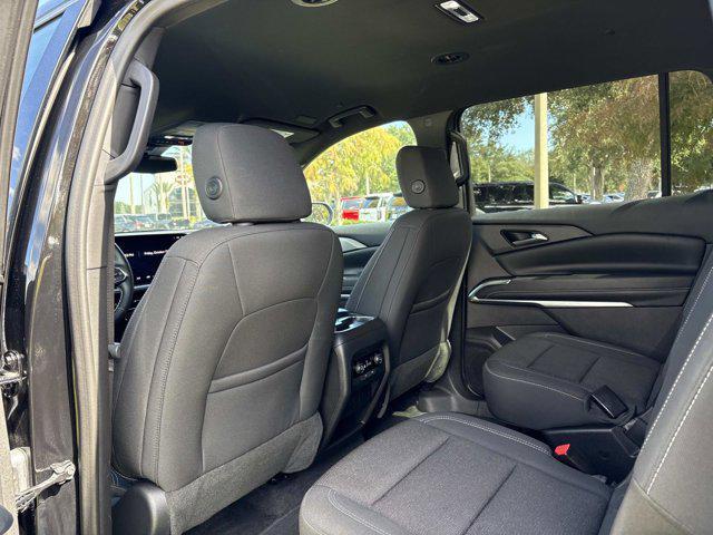 used 2025 Chevrolet Traverse car, priced at $34,990