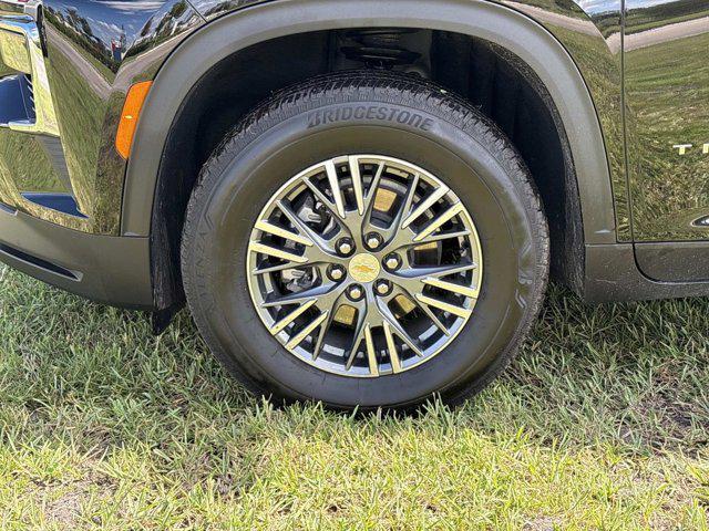 used 2025 Chevrolet Traverse car, priced at $34,990