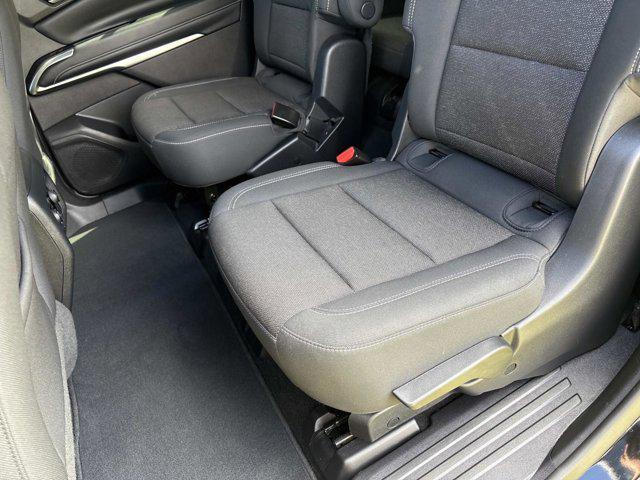 used 2025 Chevrolet Traverse car, priced at $34,990