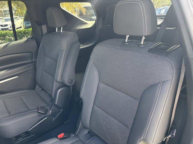 used 2025 Chevrolet Traverse car, priced at $34,990